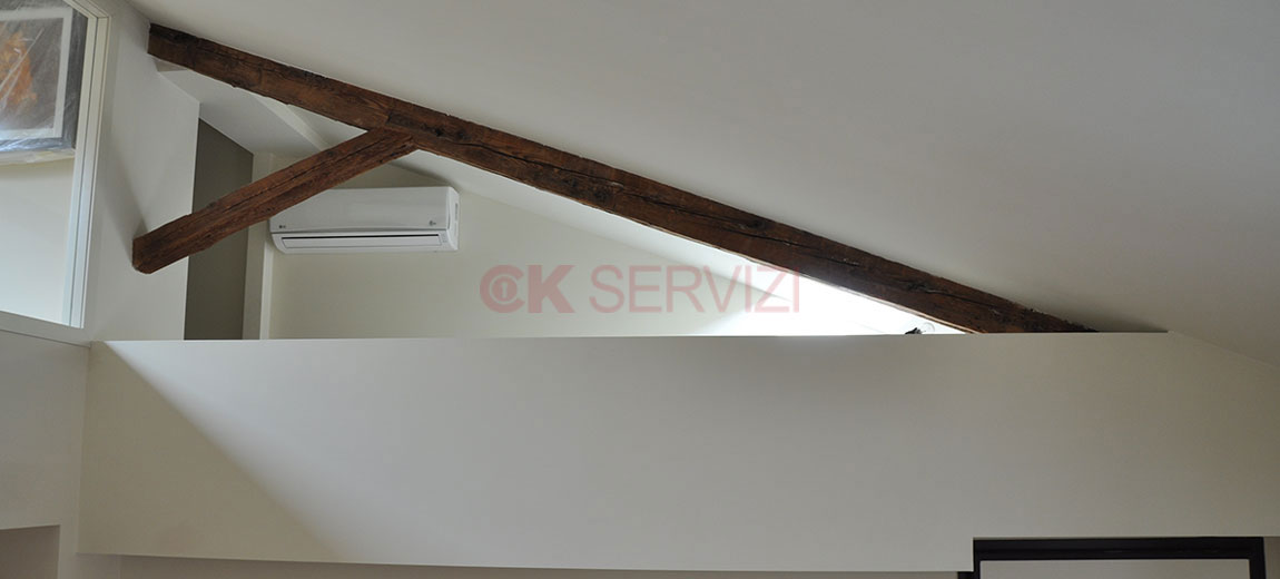 Ristrutturazione con soppalco e arredamento