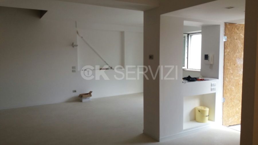 CASA SINGOLA A PIETRALACROCE